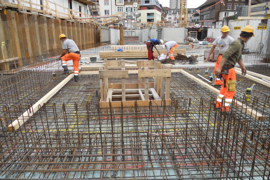 Überbauung Bärenareal mit Einstellhalle, Konstruktiver Ingenieurbau – Ribuna AG Interlaken