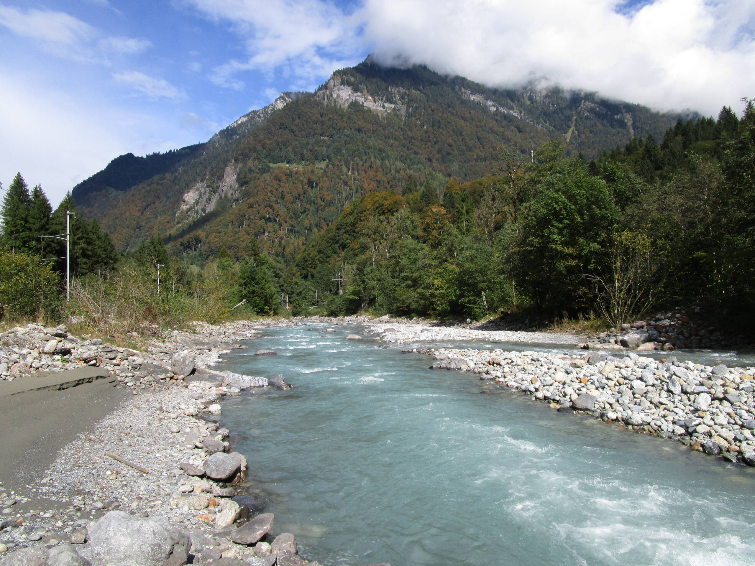 Wasserbaumassnahmen Fäldliwald – Wasserbau – Ribuna AG InterlakenRibuna AG Interlaken