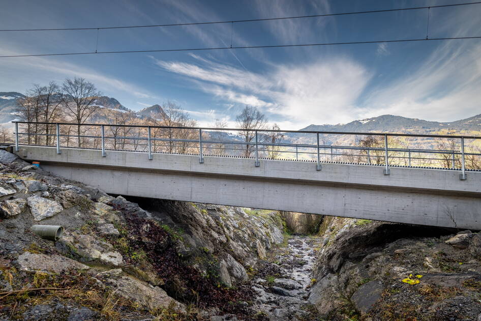 Brückencluster 3, Bahninfrastruktur - Ribu