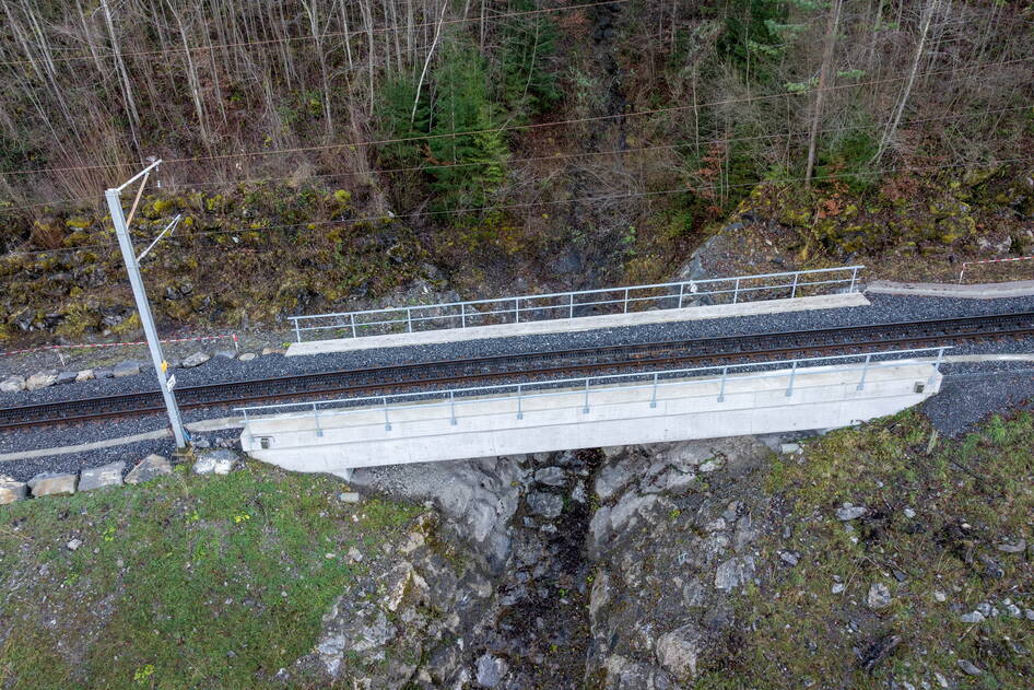 Brückencluster 3, Bahninfrastruktur - Ribu